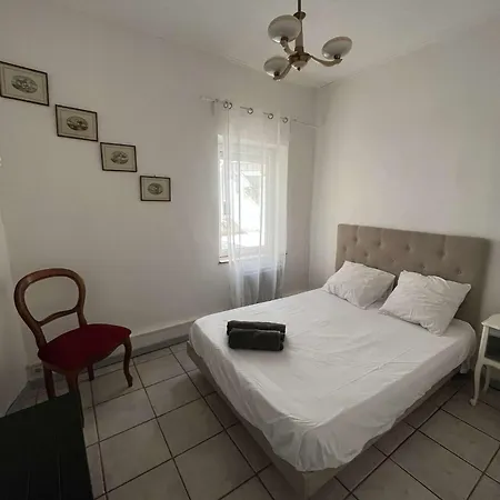 L'atypique Coeur De - Clim Et Parking Apartment Nimes